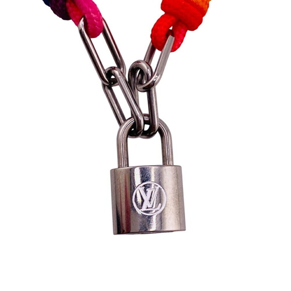 LOUIS VUITTON Lockit Charm Bracelet - Picture 2 of 5